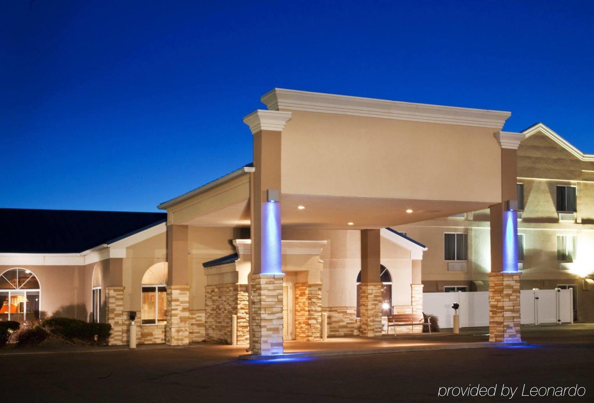 Holiday Inn Express & Suites North Platte, An Ihg Hotel Exterior foto